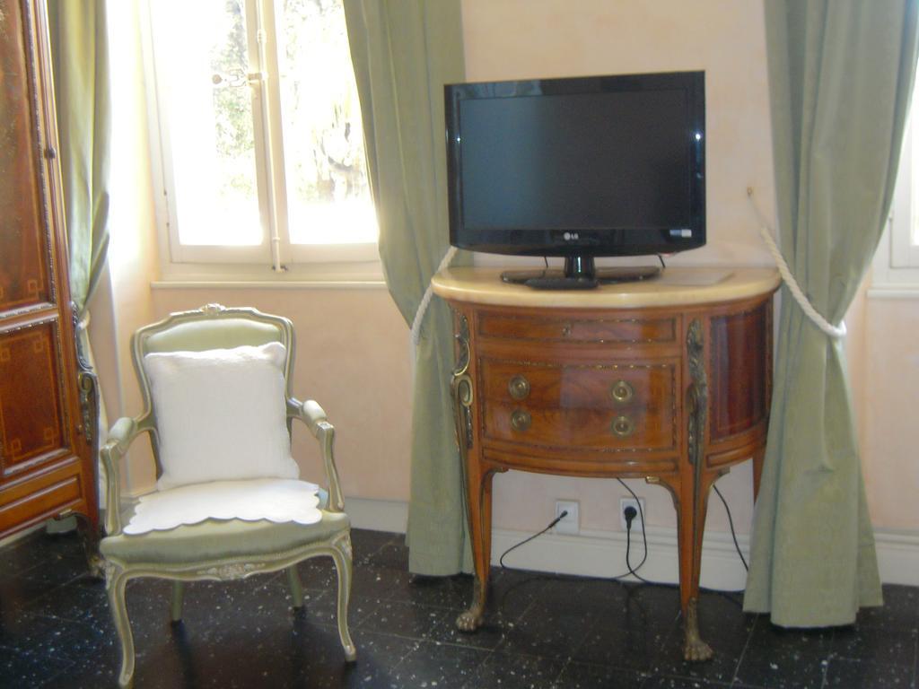 Villa Valflor Chambres D'Hotes Et Appartements Marseille Bagian luar foto